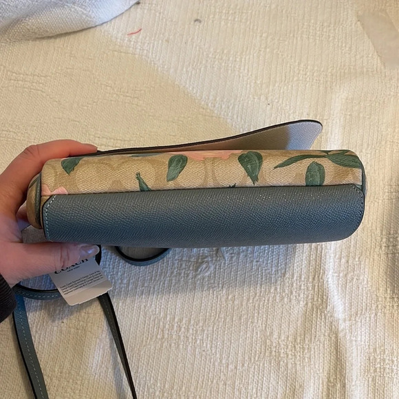 COACH -camo rose logo reverse crossbody - NWT - Picture 11 of 12